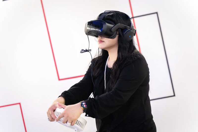 Even National Master Tang Qiyang wears VIVE Focus 3 to experience exciting content. I don’t know which work to watch