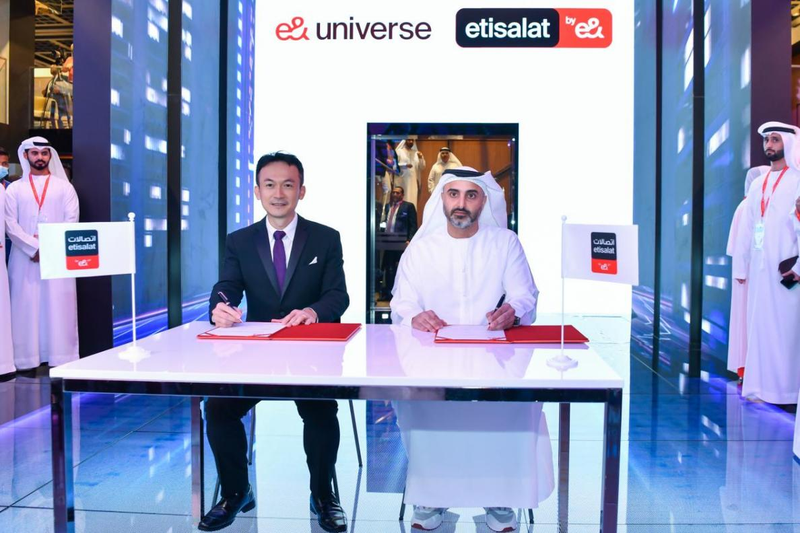 HTC VIVERSE总经理林俊吴在签约仪式上.png